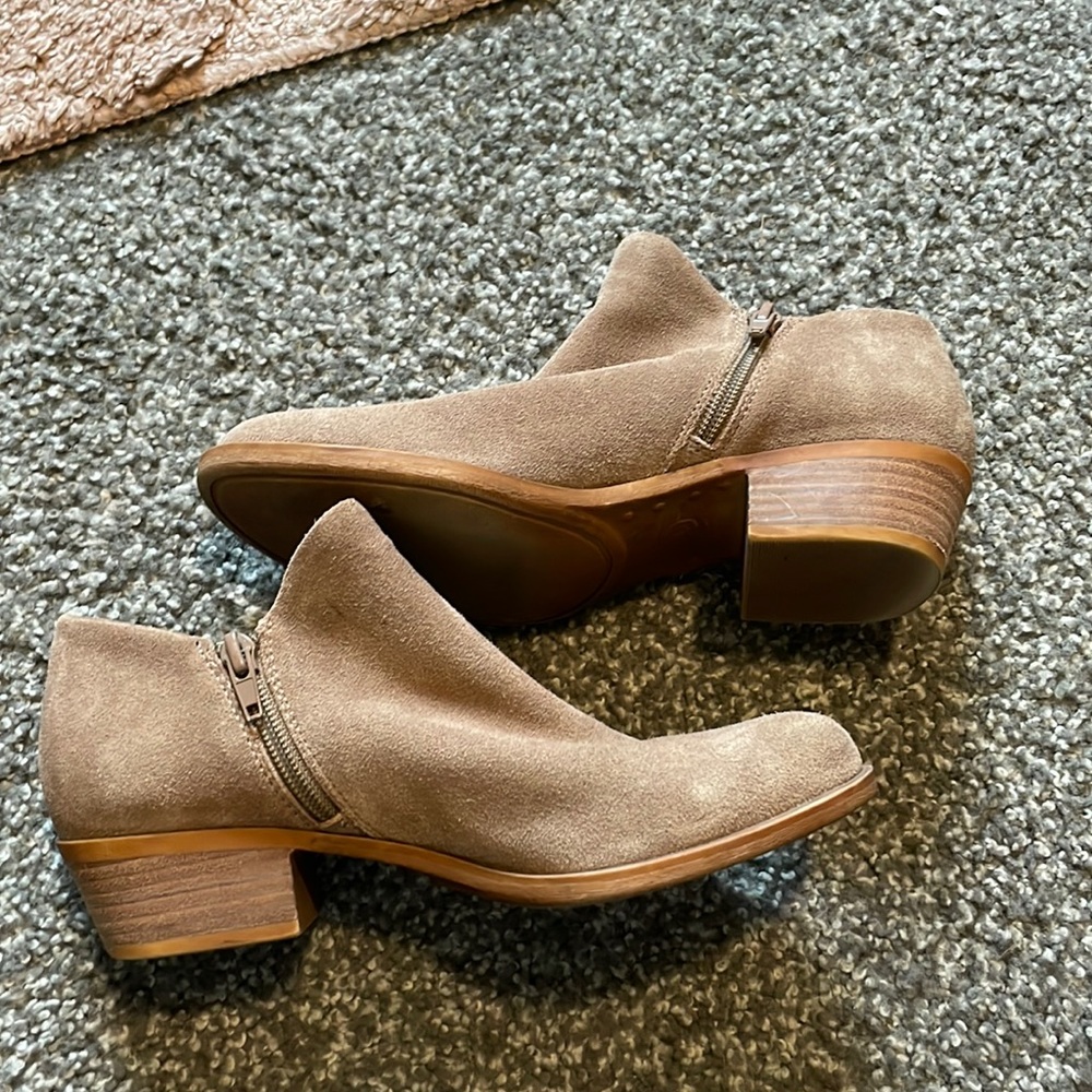 Lucky Brand light brown booties